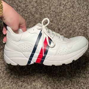 Size 9.5M Women’s Tommy Hilfiger Red, White, Blue Sneakers